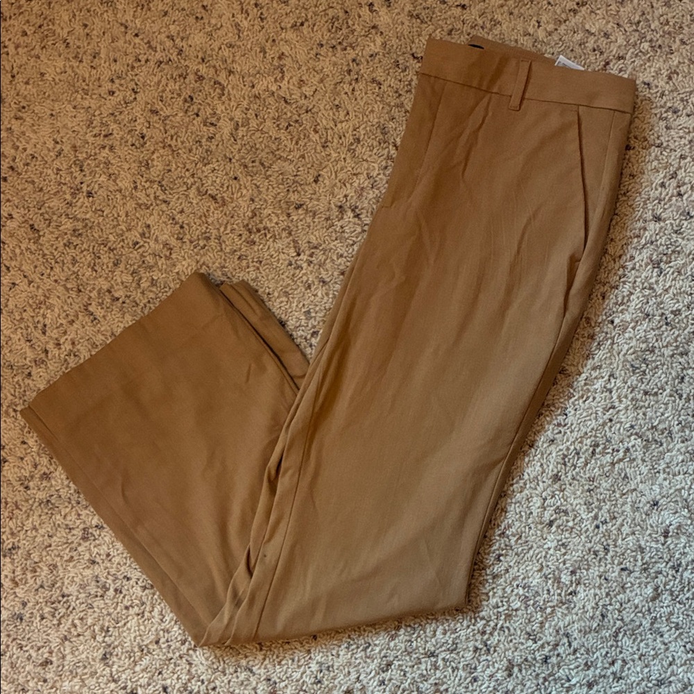 Banana Republic Dress Pants in Camel Brown